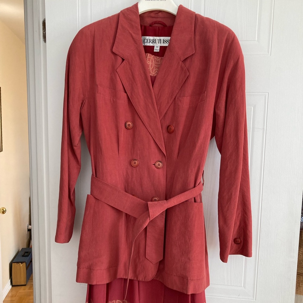 Cerruti 1881 skirt suit